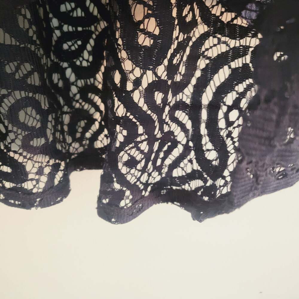 Loft lace navy top size XS - Picture 4 of 5